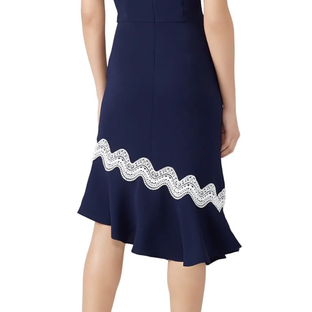 Elegant Navy Blue Dress with White Accents - Picture 12 of 13